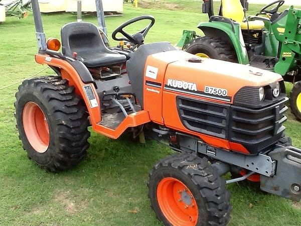 KUBOTA B7500 FILTRY